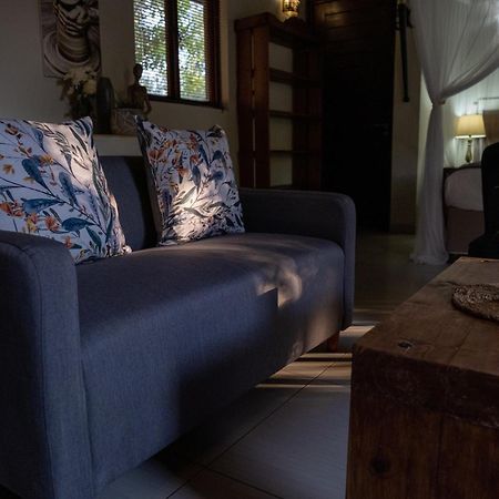 Leopard'S Lair Bush Lodge Hoedspruit Oda fotoğraf