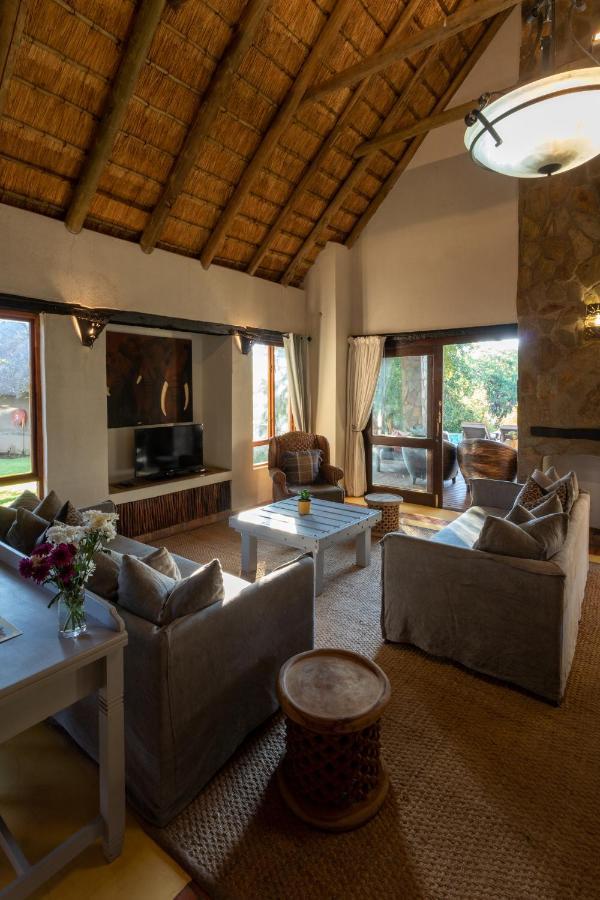 Leopard'S Lair Bush Lodge Hoedspruit Dış mekan fotoğraf