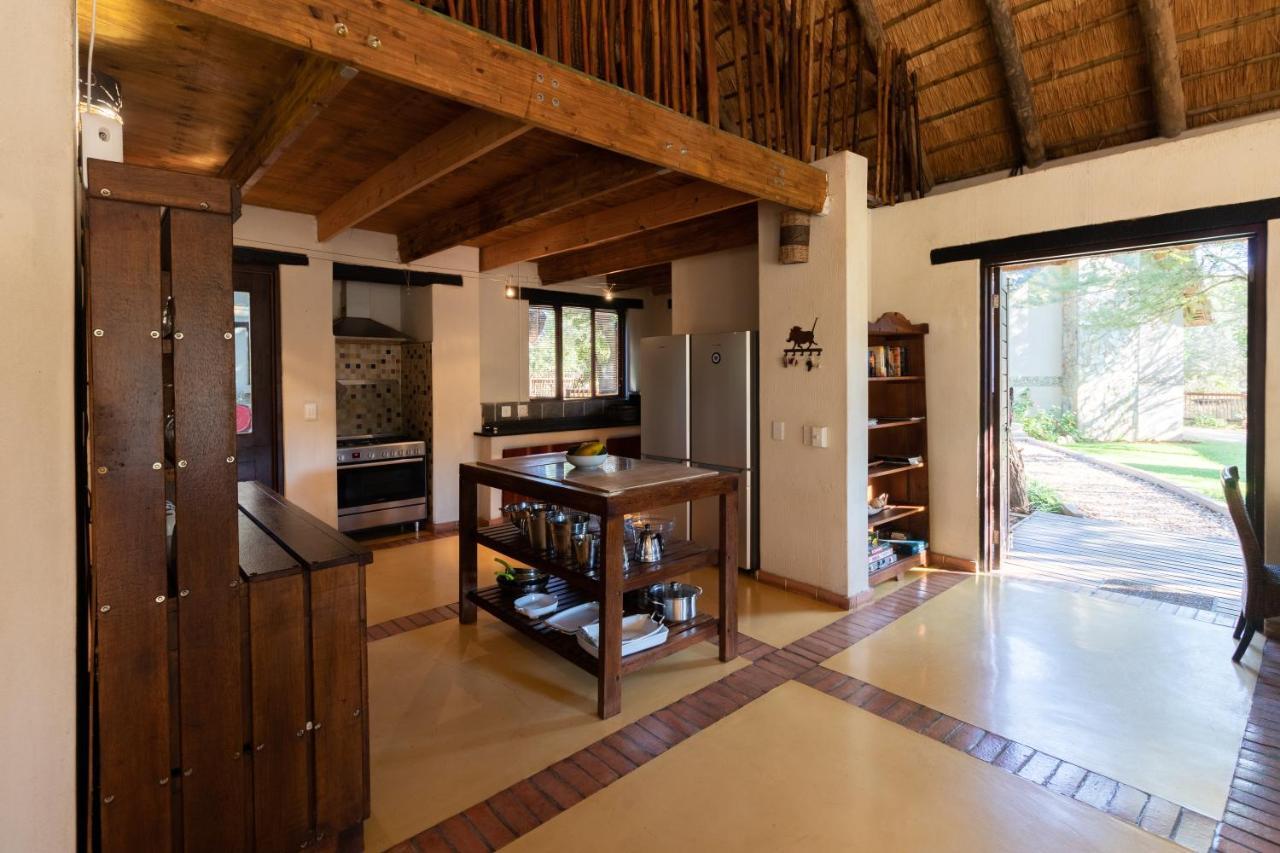 Leopard'S Lair Bush Lodge Hoedspruit Dış mekan fotoğraf